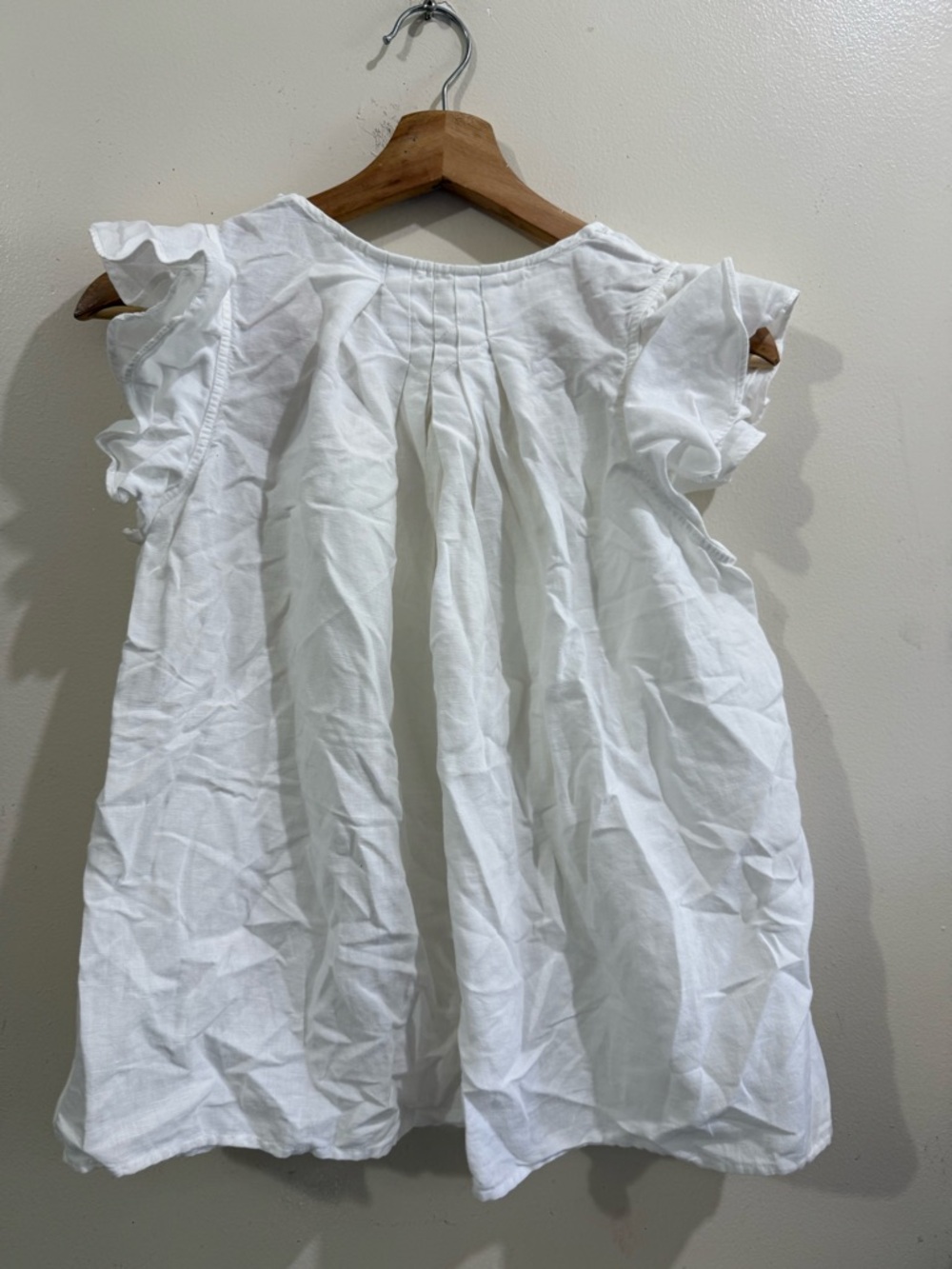 THE GREAT. White Pintuck Scoop Neck Flutter Top - Picture 5 of 5